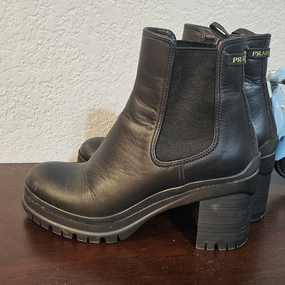 PRADA Montana Lug Sole Chelsea Boot - Picture 2 of 7